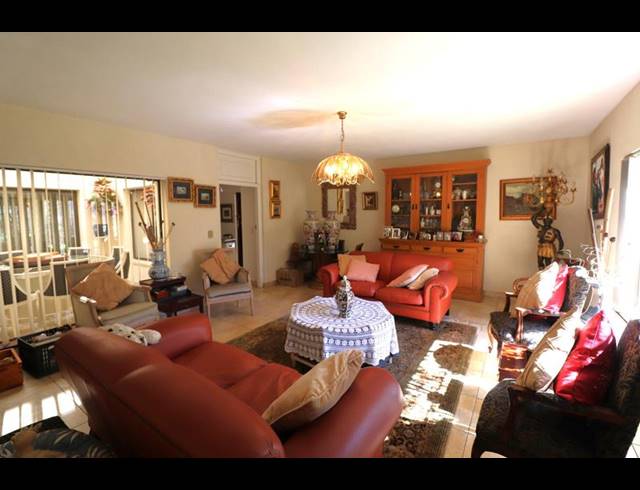 3 BEDROOM CLUSTER FOR SALE IN SANDOWN
